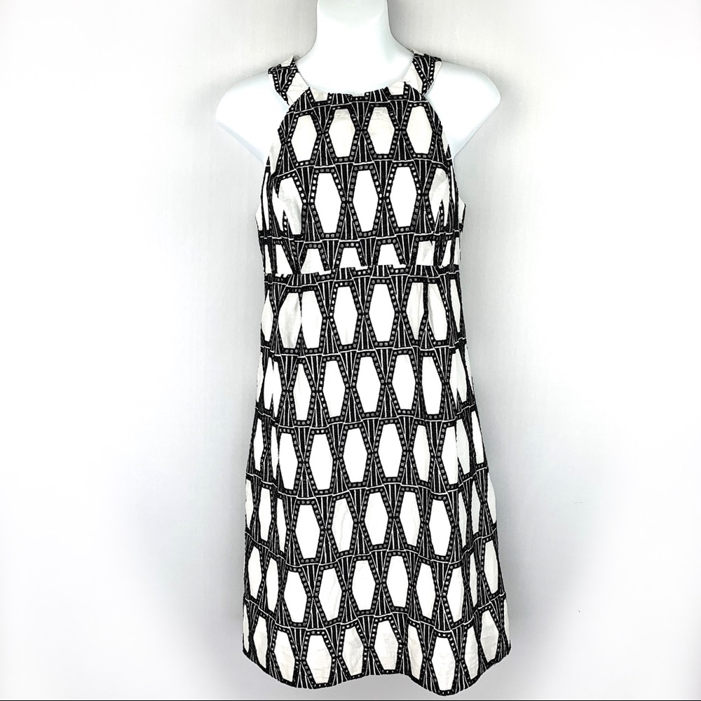 3/$15 Shoshana Black & White Sleeveless Dress - Picture 1 of 8